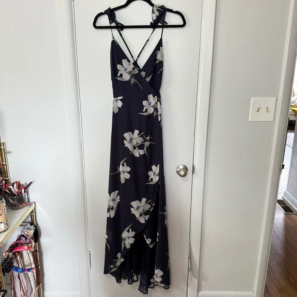 Lulus Navy Blue & Cream Floral Print Wrap Maxi Dress Medium - Picture 1 of 11
